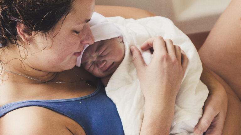 Accompagnement à l'accouchement par une sage-femme à Villeurbanne