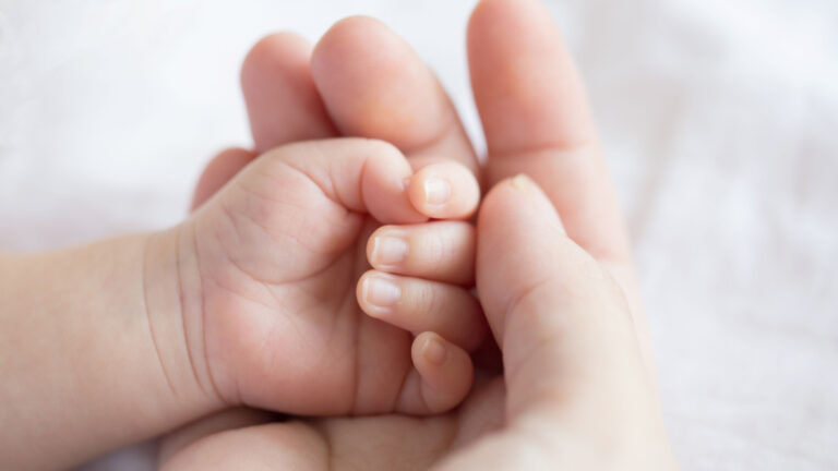 Suivi du post partum par une sage-femme à Villeurbanne